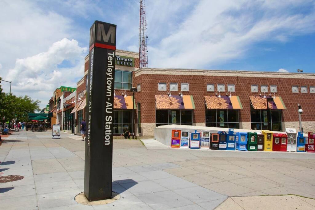 Stylish 1br Unit W/free Parking-walk To Metro *
